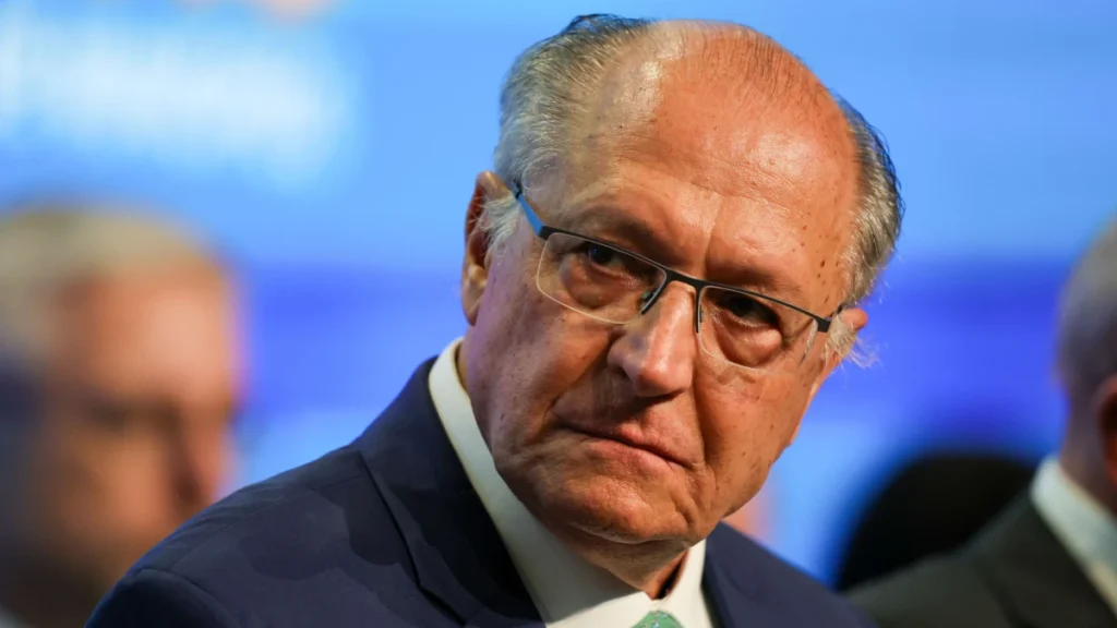 Alckmin diz que EUA perderam espaço nas exportações e critica tarifa