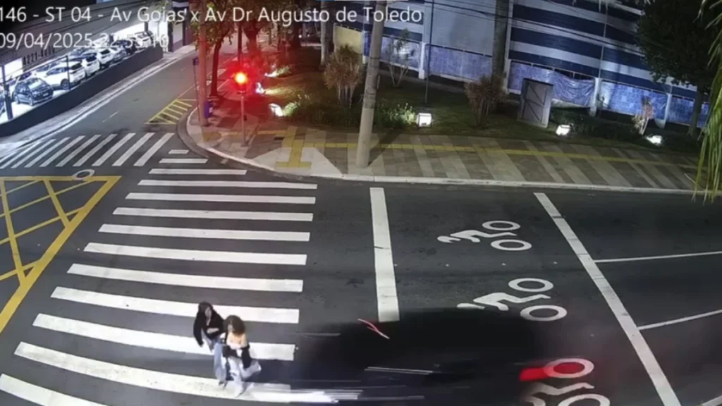 Justiça manda soltar motorista que atropelou e matou duas jovens no ABC
