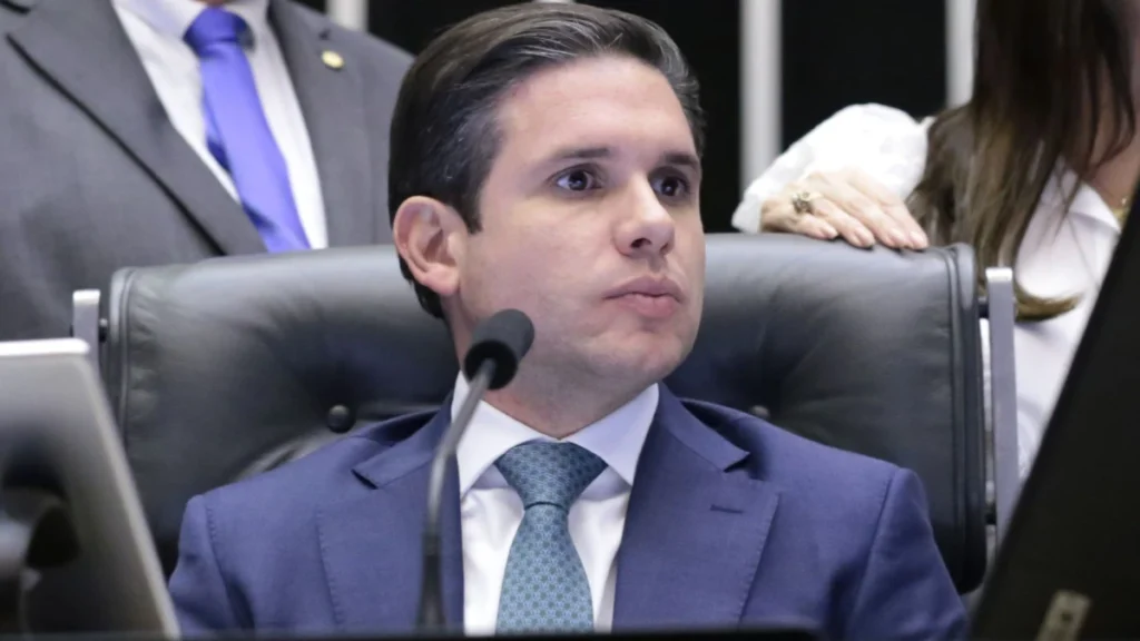 “É o momento de tirar da frente todas essas pautas tóxicas”, diz Hugo Motta