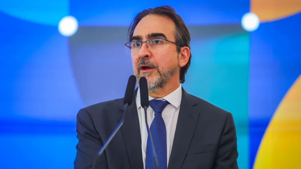 Appy anuncia saída da Fazenda com votação de projeto da reforma tributária