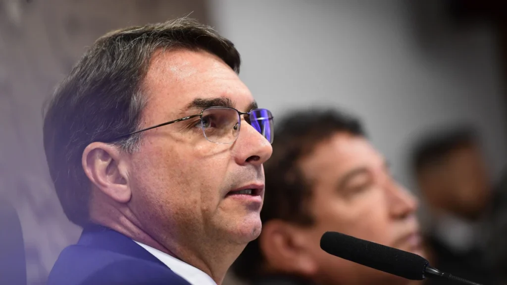 Comissão aprova projeto que aumenta tempo de internação de menor infrator