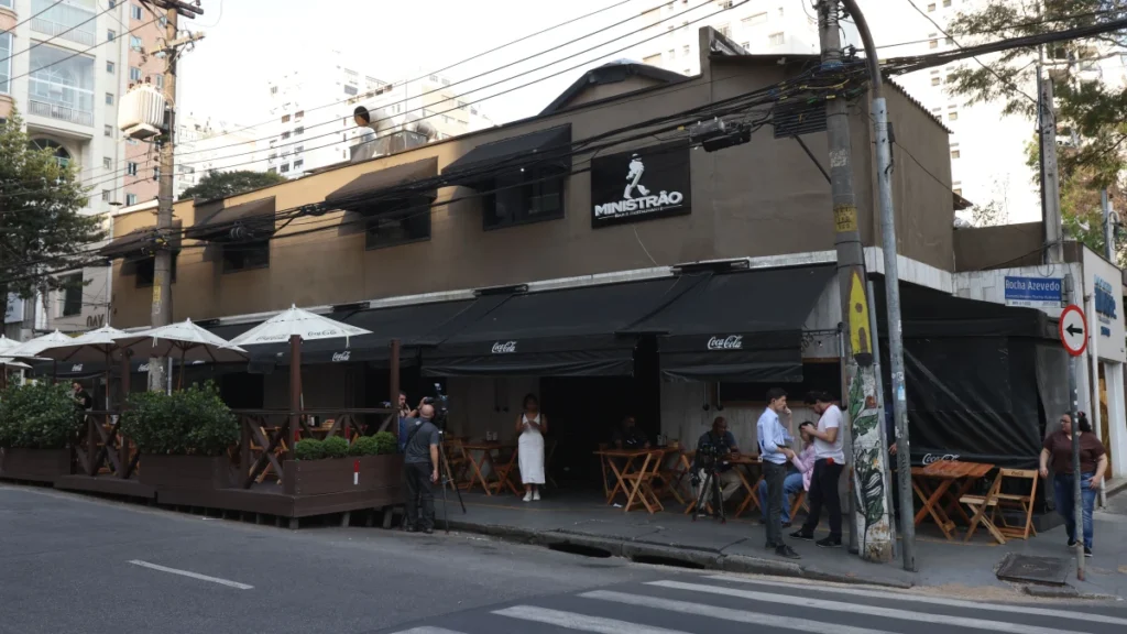 Após interdição, Bar Ministrão nega venda de bebidas sem procedência