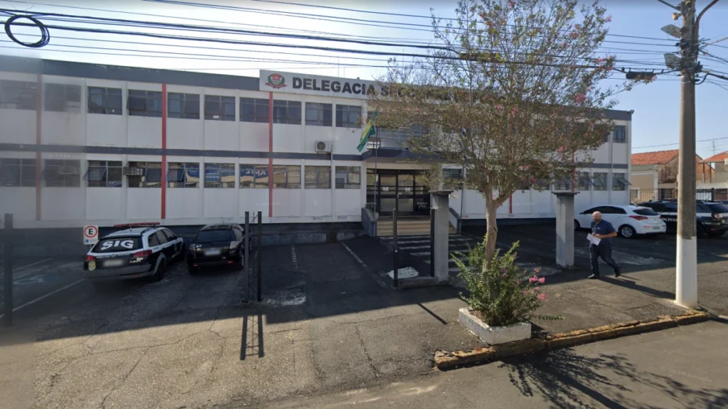 Homem invade clínica, provoca incêndio e mata pessoas no interior de SP