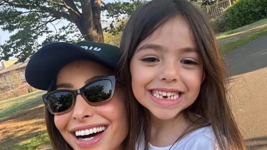 Tal mãe, tal filha: Sabrina Sato mostra fantasia de Zoe no Halloween