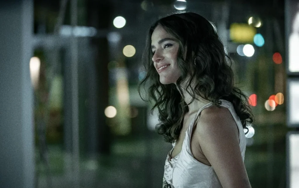 Bruna Marquezine revela detalhes da 2ª temporada de “Amor da Minha Vida”