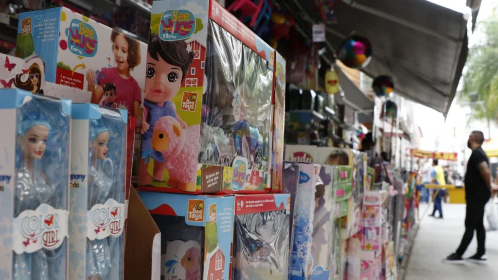 Operação mira lavagem de dinheiro do PCC com pelúcias em lojas de brinquedo