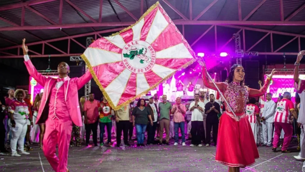 Após incêndio, escola de samba do Rio perde todo projeto do Carnaval 2026