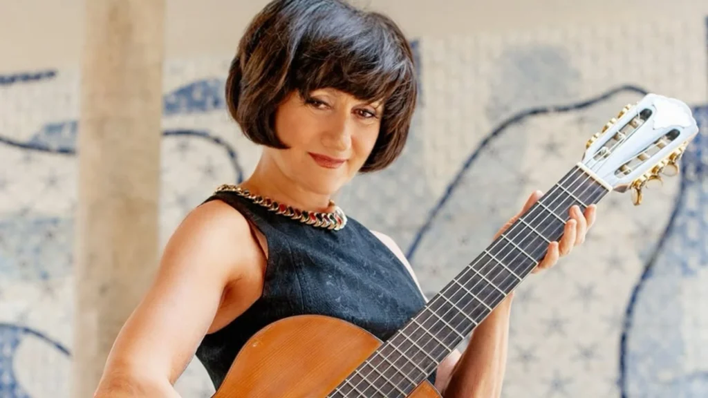 Zezé Polessa estrela espetáculo musical que exalta carreira de Nara Leão