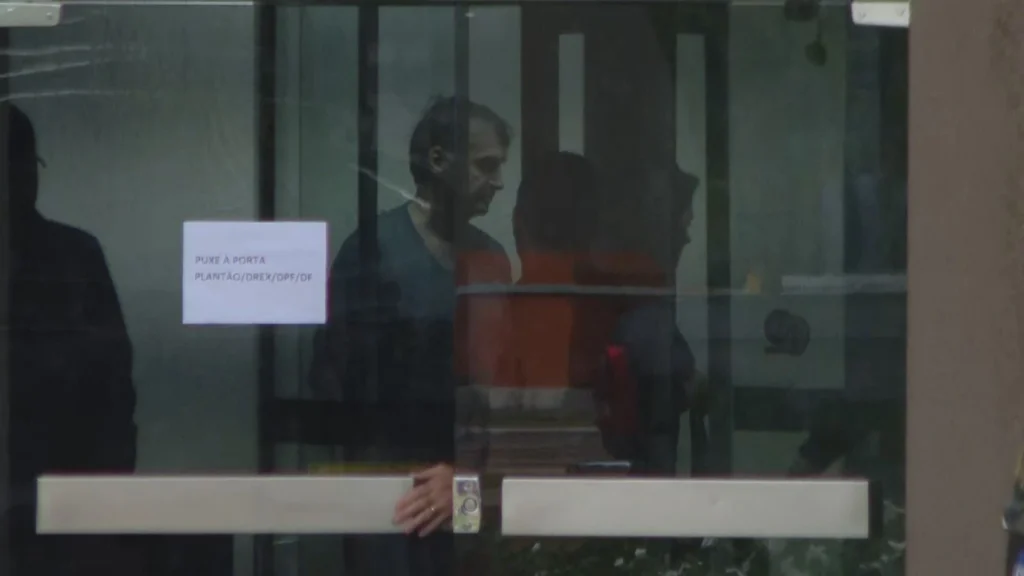 Bolsonaro é visto pela primeira vez após prisão