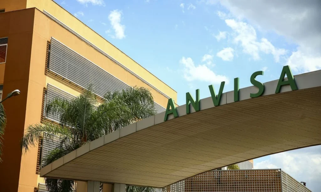 Anvisa proíbe 30 anabolizantes e tônico capilar “fajuto”; veja lista