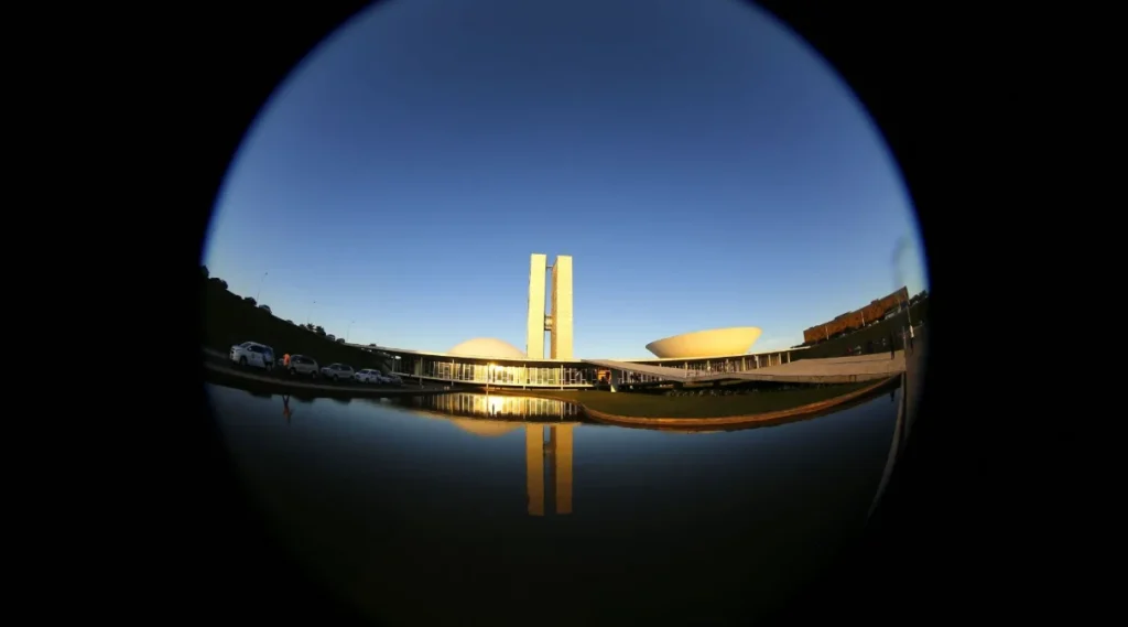 Centrão buscará aumentar sua força nas eleições de 2026, diz especialista