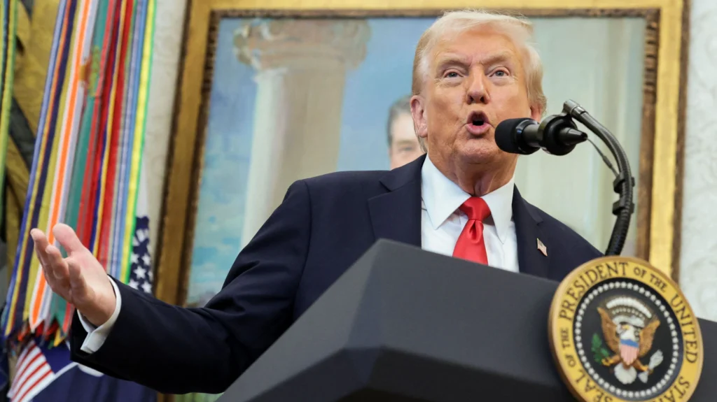 Em meio a disputa pela Warner, qual a influência de Trump? Entenda