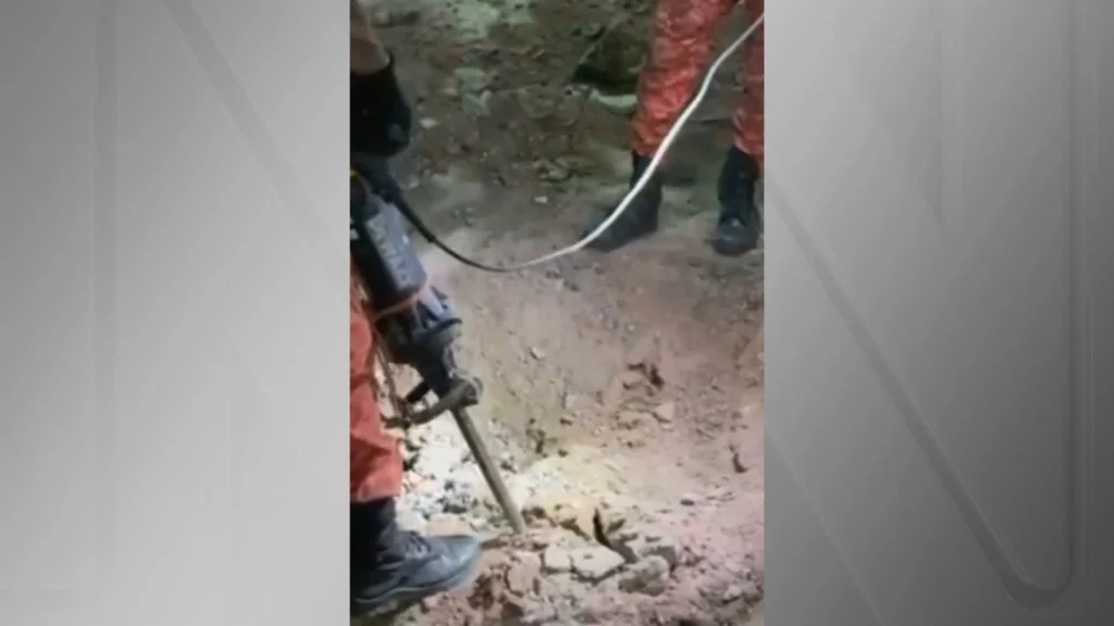 Homem é preso por matar a esposa e concretar corpo em chão de loja no RJ
