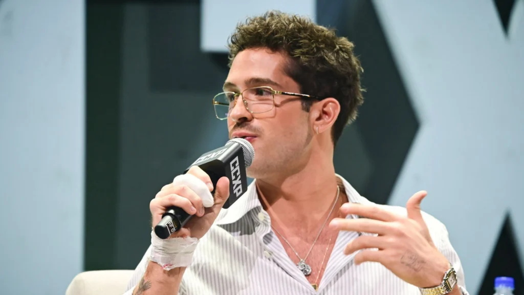 João Guilherme sobre novo filme: “Minha mãe vai me ver fazendo amor”