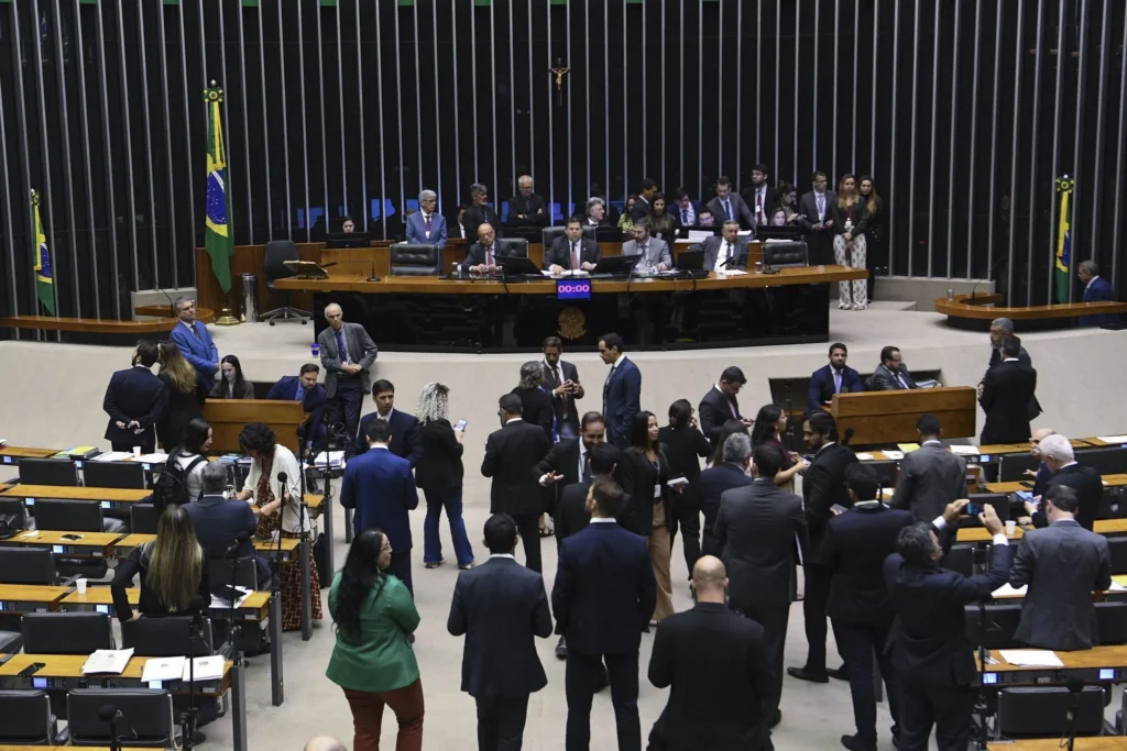 Câmara dos Deputados aprova MP do licenciamento ambiental