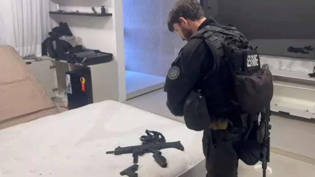 RJ: Operação investiga falsificação de documentos usados na compra de armas