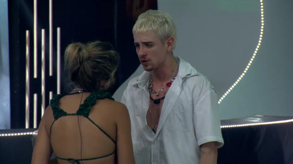 BBB 26: Samira alisa barriga de Juliano, que se preocupa com Marina Sena