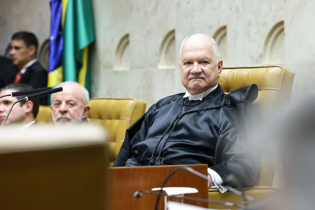 “Ministros respondem pelas escolhas que fazem”, diz Fachin