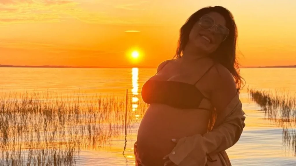 Grávida, Andressa Miranda exibe barrigão em fotos na web: “Parece IA”