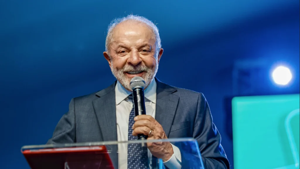 MPE arquiva pedido de apuração sobre desfile de Carnaval sobre Lula