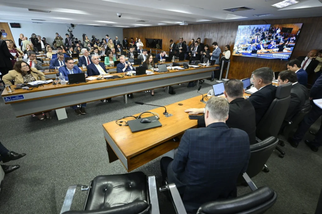 CPMI do INSS cancela depoimentos desta segunda, mas mantém sessão