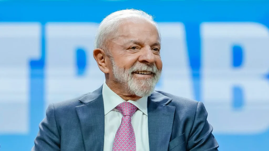 Lula pede “boa vontade” de governadores para reduzir ICMS de combustíveis