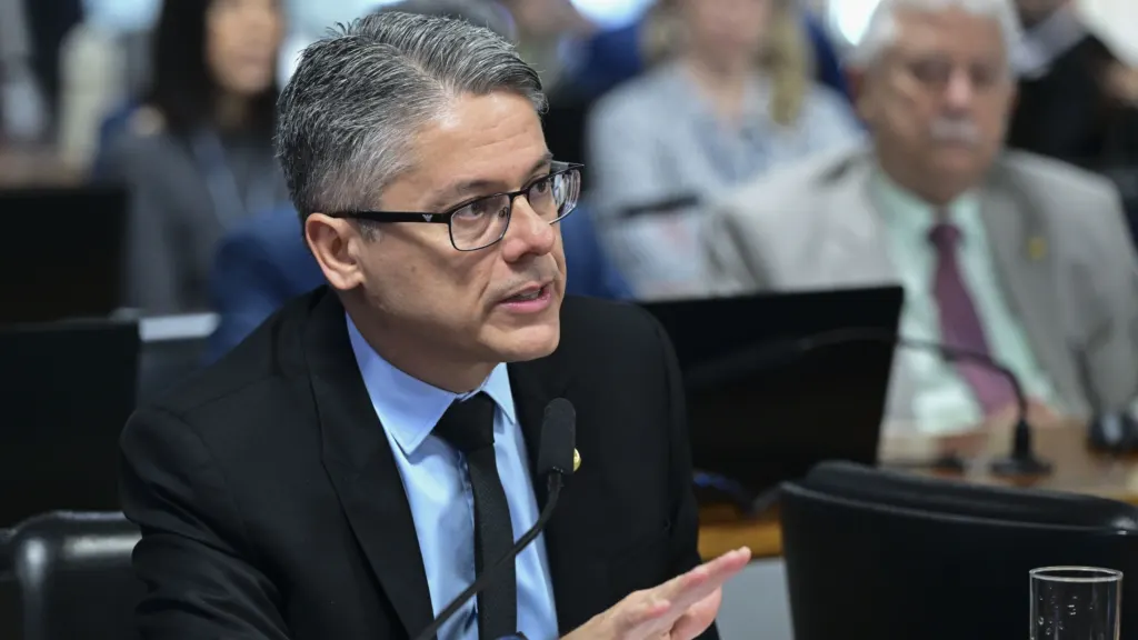 Após críticas de Gilmar, Vieira diz que ministro do STF “dobra a aposta”