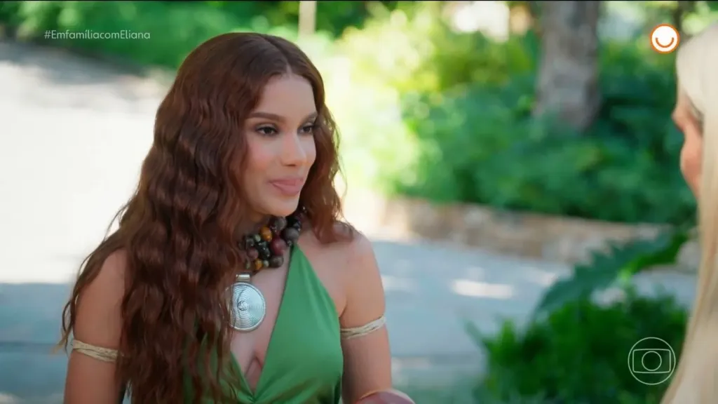 Anitta abre mansão de R$ 11 milhões em programa da Eliana; veja fotos