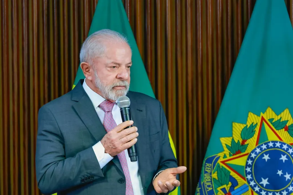 Lula avalia incluir estatal de terras raras em programa de governo