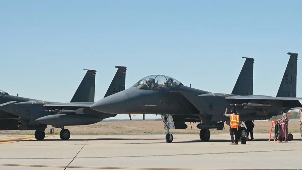 Irã promete recompensa pela captura de piloto de caça americano abatido
