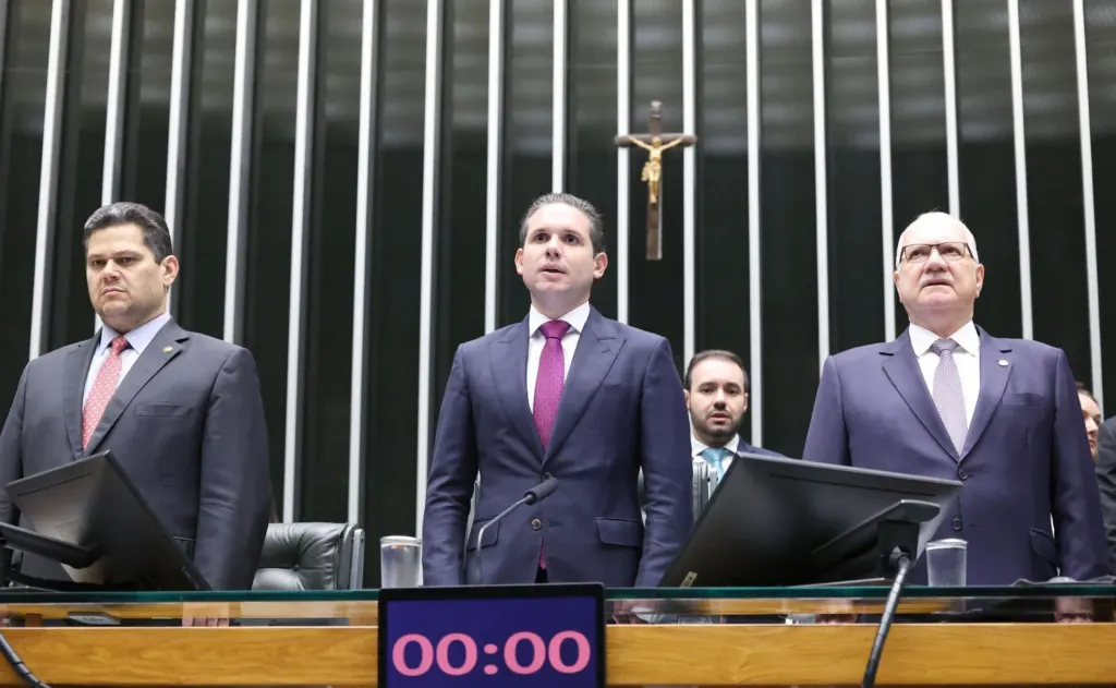 Fachin diz que “Parlamento e Judiciário não se enfrentam, mas se sustentam”
