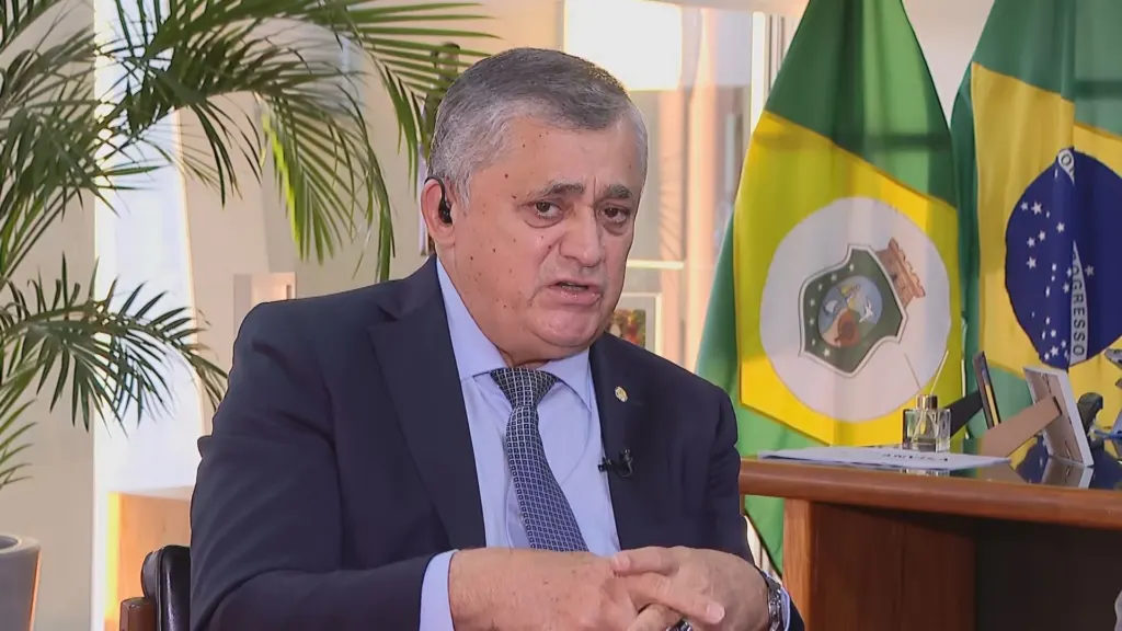 Deveríamos acabar com “taxa das blusinhas”, diz Guimarães