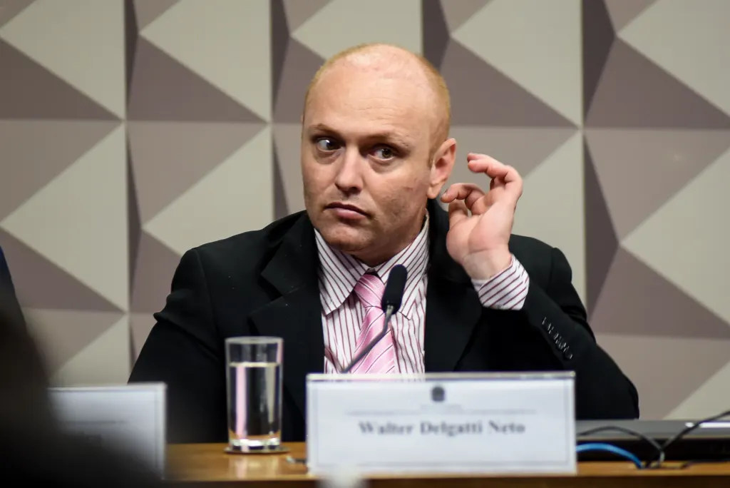 Hacker Delgatti deve deixar presídio nesta sexta, diz defesa