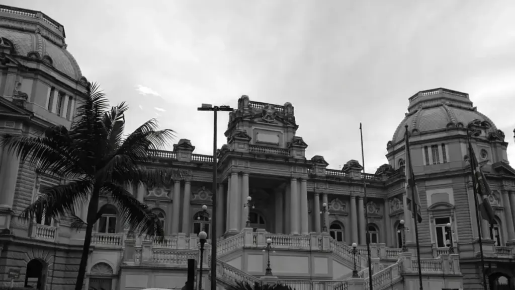 Em 30 anos, todos os governadores eleitos do RJ caíram; entenda