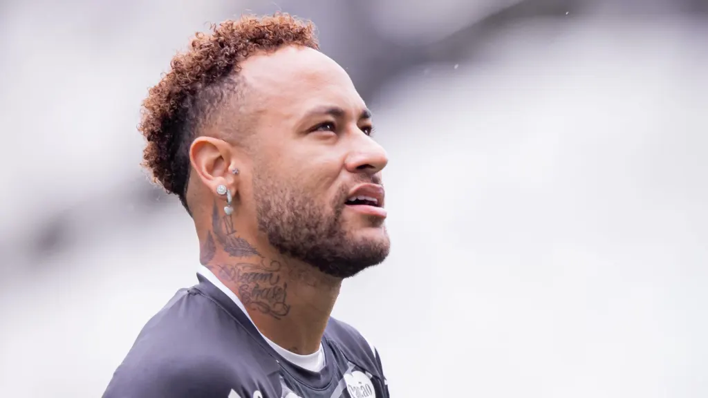 Neymar fala sobre lesão antes da Copa: “Problema do quê?”