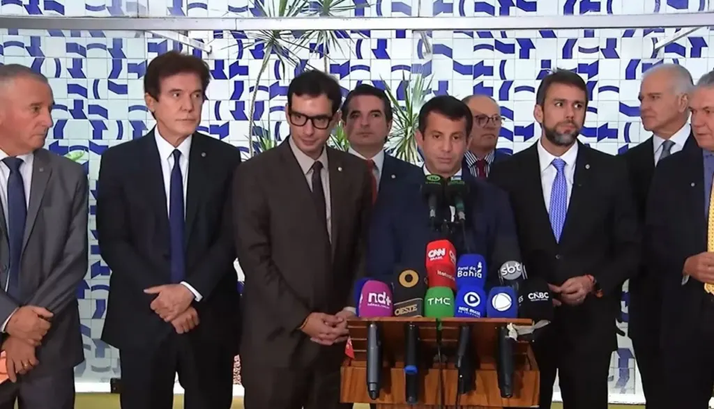 União e PP buscam diálogo com PL para aprovar fim da escala 6×1