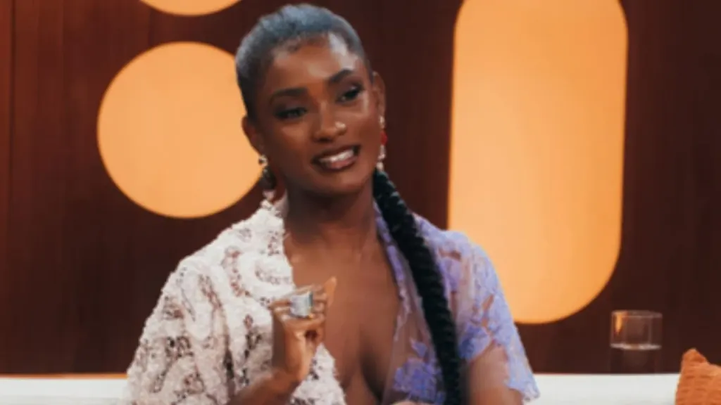 Erika Januza revela racismo cometido por ex-namorado: “Achei no mato”
