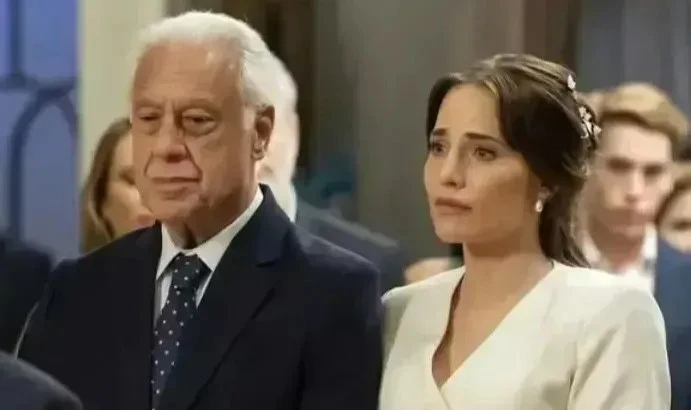 Fagundes diz que colegas de elenco “têm raiva” de “dádiva” de decorar texto