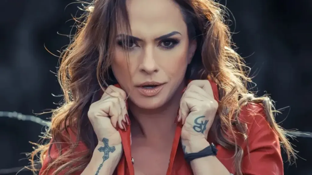 Núbia Oliiver fala sobre plataformas sensuais: “A minha salvação”