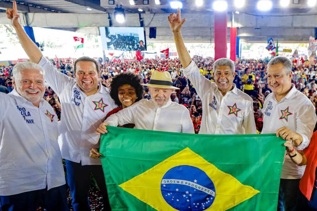Lula vê “baixo nível” no Senado, pede votos a Jaques na BA e ignora Master